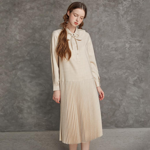 Famecoco范可儿荷叶领系带长裙气质收腰百褶连衣裙DAB6FA008 商品图3