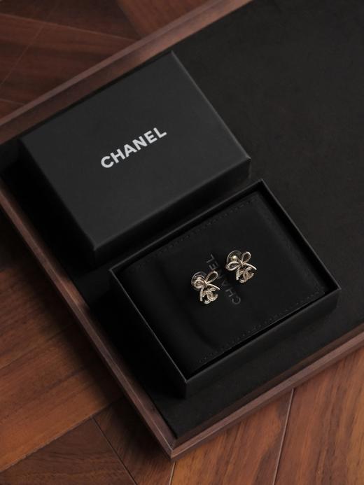 YS09-香奈儿蝴蝶结复古璀璨镶钻耳环耳钉 （XK） 商品图3