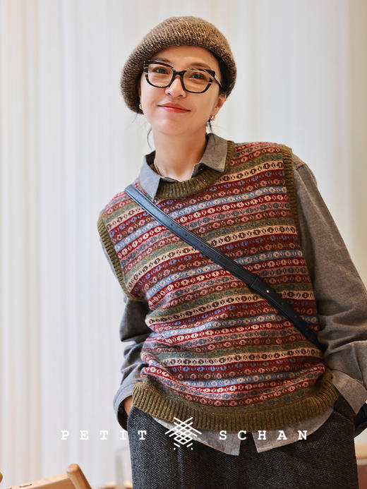 PETIT SCHAN小闪 CLO#951 Bonfire on a Snowy Night 雪夜篝火 羊毛复古提花费尔岛背心 商品图1