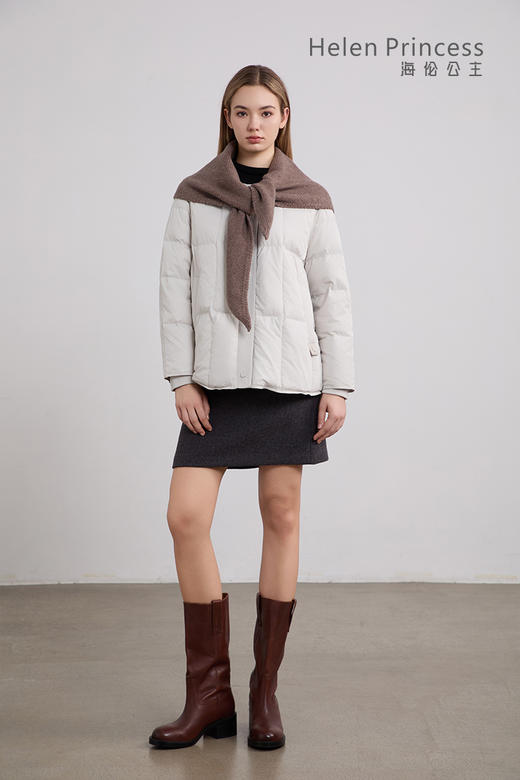 披肩圆领羽绒服 商品图6