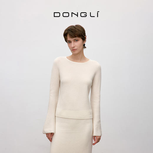 东黎 • 你本珍贵 山羊绒女士秋季圆领珍珠扣套衫 5377 商品图1