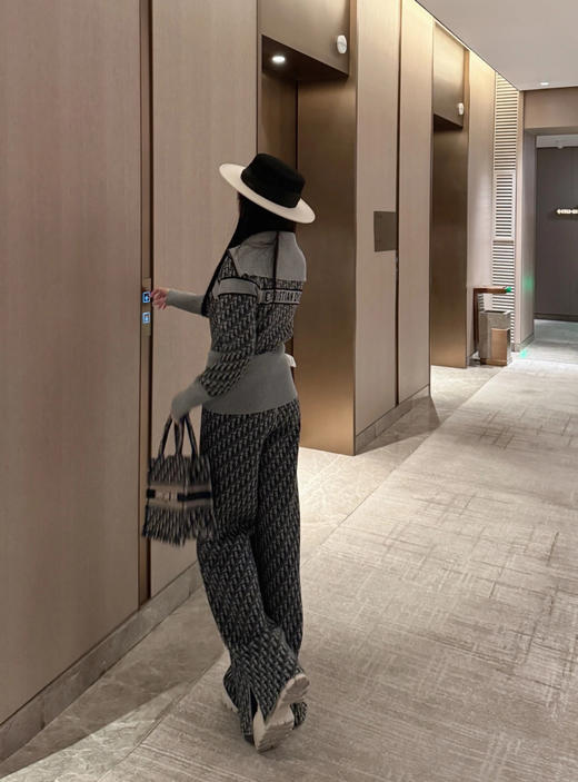 XY27-迪奥 羊绒深灰裤（SS） 商品图2