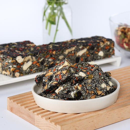 小呆鸟 桑葚坚果糕 200g/盒 商品图3