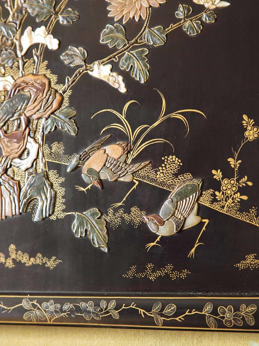 独角鹿西洋古董20世纪中国出品富贵花鸟主题木胎黑漆描金百宝嵌挂屏一对 商品图7