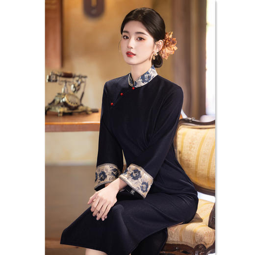 SKY 23079时尚改良新中式长款倒大袖旗袍拼接日常可穿 商品图3