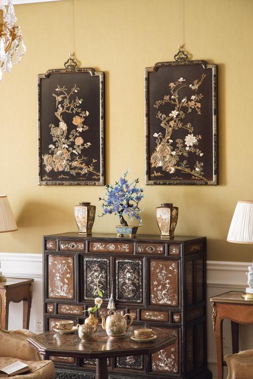 独角鹿西洋古董20世纪中国出品富贵花鸟主题木胎黑漆描金百宝嵌挂屏一对 商品图0