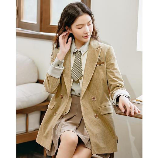 Famecoco范可儿兔子绣花灯芯绒休闲西装外套F225AW008 商品图2