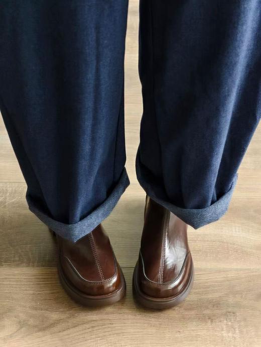 进口手抓纹软牛皮软底薄绒短靴 商品图5