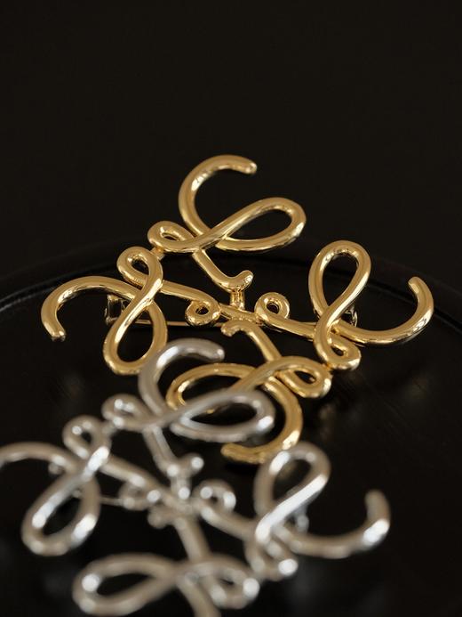 YS12-罗意威 标志图案 黄铜胸针（XK） 商品图6