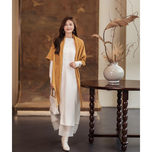 【林栖设计小店】（现货）绵羊毛毛织披肩多色优雅百搭波浪花边2025秋冬新款围巾女G2954259 商品图4