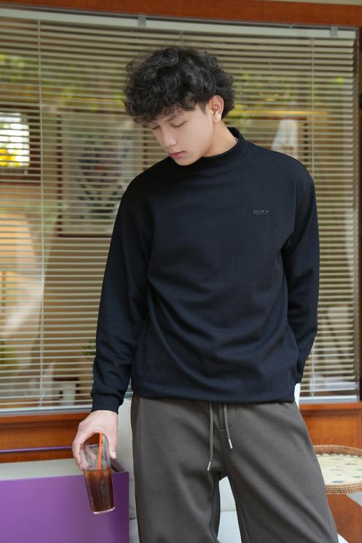 E541411148纯色中领长袖T恤 商品图1