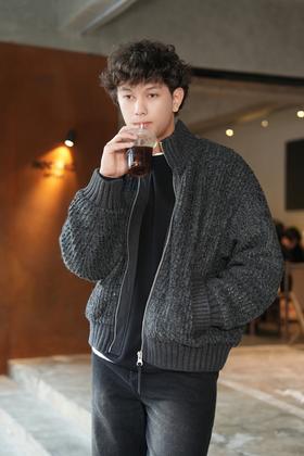 541974595保暖针织鹅绒服
