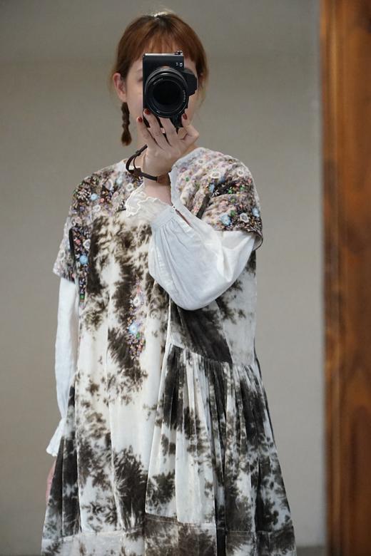 Aodress丝绒刺绣连衣裙 商品图8