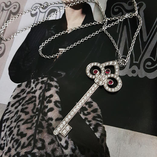 【95新】Tiffany & Co.蒂芙尼大号铂金满钻镶红宝石鸢尾花Fleur de Lis钥匙项链链长约46cm、吊坠长约4.85cm女士261025TJ05 商品图3