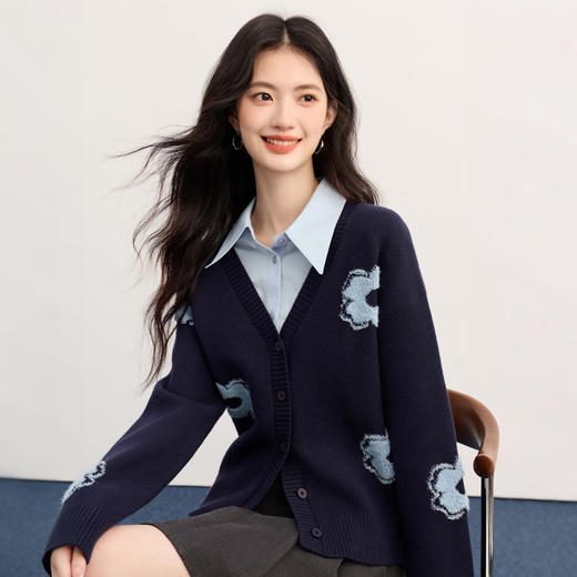 【周末秒杀】熙世界仿羊绒纱提花针织短外套女2025秋冬新款小个子V领毛衣开衫 商品图4