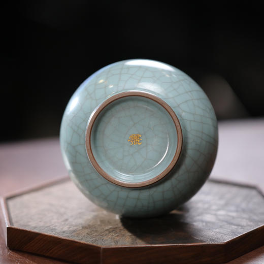 问鼎官窑官青无纹金标葫芦瓶（缺货） 商品图2