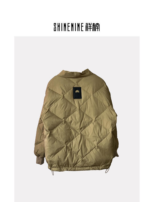 343074302菱格羽绒服 商品图1