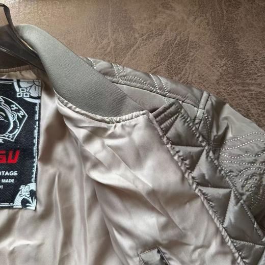 D110418男士迷彩绗缝飞行员外套棉服刺绣佛头海鸥 商品图3