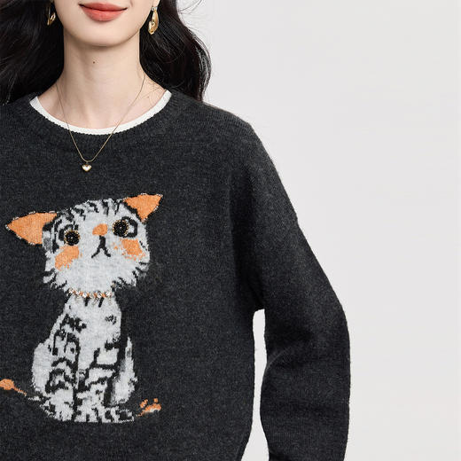 【周末秒杀】熙世界可爱猫咪提花毛衣女秋冬2025新款宽松长袖圆领仿牛绒针织衫 商品图3