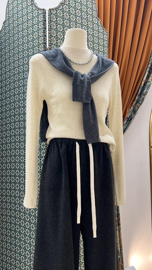 【门店同款】ENJOY冬季碎钻中领打底 166993364 商品图0