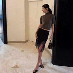 ROMI STUDIO“简约老钱”花纱骆马绒软糯立领短袖毛衫 RWBWSY1737