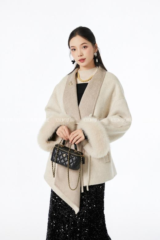 【门店同款】ENJOY冬季“暖冬知性”夜与柏林袖口毛大衣 167144583 商品图0