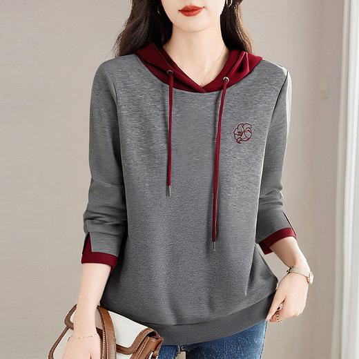 连帽卫衣女长袖2026秋季新款正肩套头女士上衣薄款宽松撞色外套 商品图0