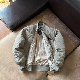 D110418男士迷彩绗缝飞行员外套棉服刺绣佛头海鸥