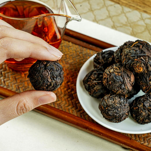 仅余几罐【班章熟茶龙珠】2013年勐海茶区班章拼配而成，甘醇香滑汤感厚实丰盈，500克/罐 商品图5