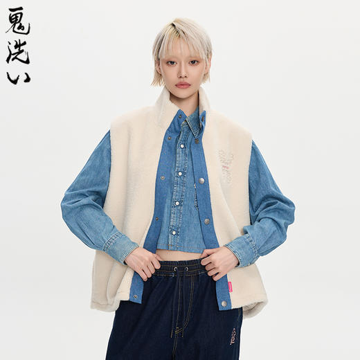 ONIARAI/鬼洗25秋冬新品女款花纹刺绣羊羔绒牛仔马甲 B340240 商品图0