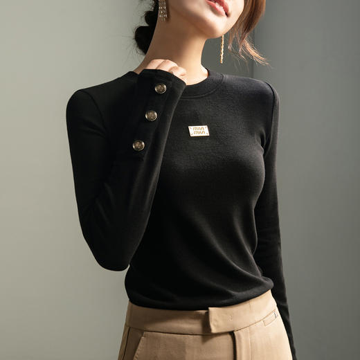 「自j」全新升级【铂金会员119/天猫159/差价40】(93400)洛诗琳新款百搭圆领长袖打底衫2025秋冬高级感时髦打底上衣 商品图3