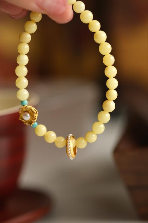 特价福利独家设计 天然无矿点俄料老矿蜜蜡 白花蜡手串 卡5+ 商品图1