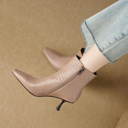 【预售5天】压花羊皮！杏色方头高跟短靴女新款真皮气质细跟侧拉链瘦瘦靴FDJ&YC-594 商品图4