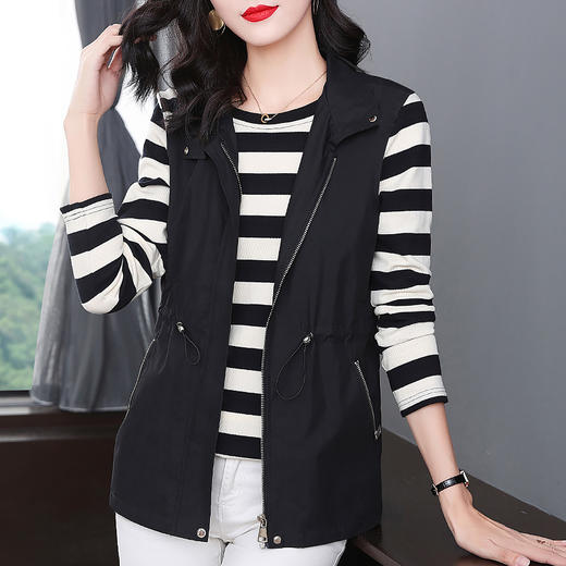 大码女士马甲春秋外搭2026新款薄款坎肩背心女款时髦马夹外穿洋气 商品图1