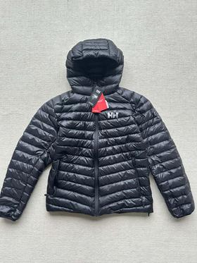 D110422男子简约大方排骨架型连帽户外轻羽绒夹克外套