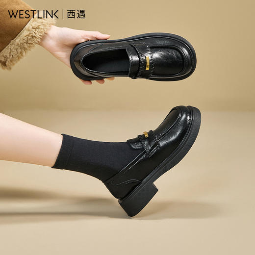 西遇一脚蹬乐福鞋女新款秋季百搭复古法式单鞋黑色厚底小皮鞋K0057309 商品图0