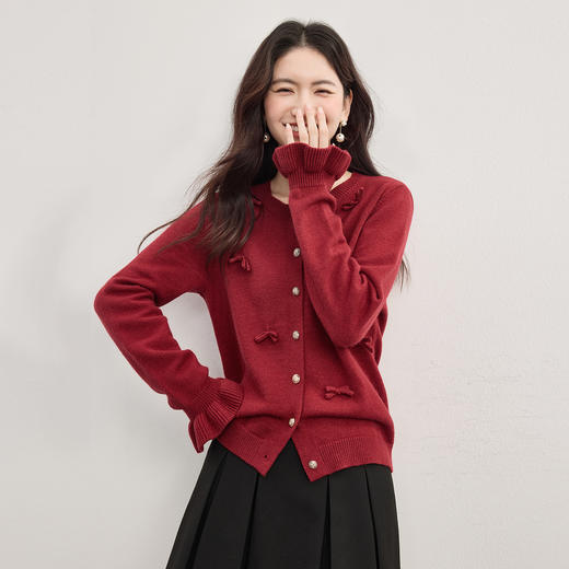 【周末秒杀】熙世界26支安迪绒蝴蝶结长袖圆领红色针织开衫毛衣女2025秋冬新款 商品图4