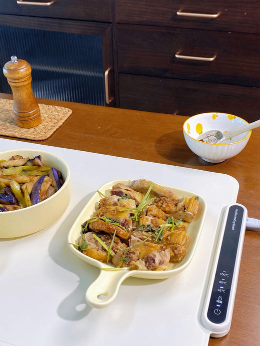 【中号】德玛奇方形可卷易保温板采用，全新纳米级柔性硅胶材质❗  🔺防水🔺防油  温度三档可调节❗️ 商品图0