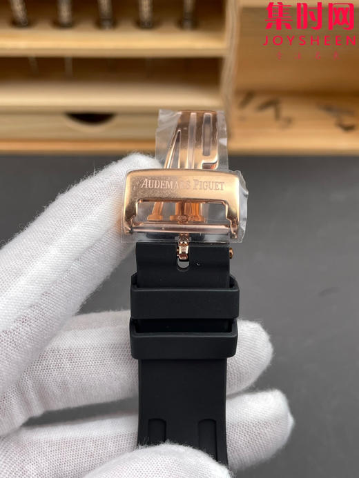 爱彼APS皇家橡树系列26240ST APS26240 玫金蓝 胶带款 男士腕表 4401一体机 商品图6