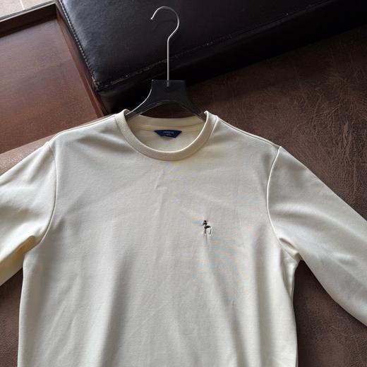 D110416男士圆领卫衣纯色简约刺绣套头休闲上衣 商品图4