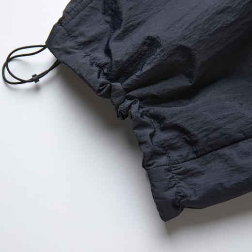 ROMI STUDIO“率性自我”立体剪裁宽松锦纶快干休闲裤RWCAX66283 商品图4