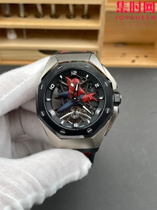 【贵重物品】真陀飞轮 爱彼皇家橡树26631系列 皇家橡树蜘蛛侠联名 真陀飞轮机 男士腕表 表径42mm 钛金属 商品图0