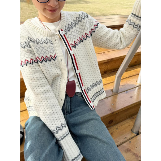 2511104    TB费尔岛 提花圆领开衫 商品图2