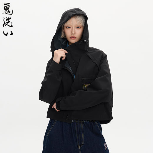 ONIARAI/鬼洗25秋冬新品女款轻户外软壳短款冲锋衣外套 B340224 商品图1