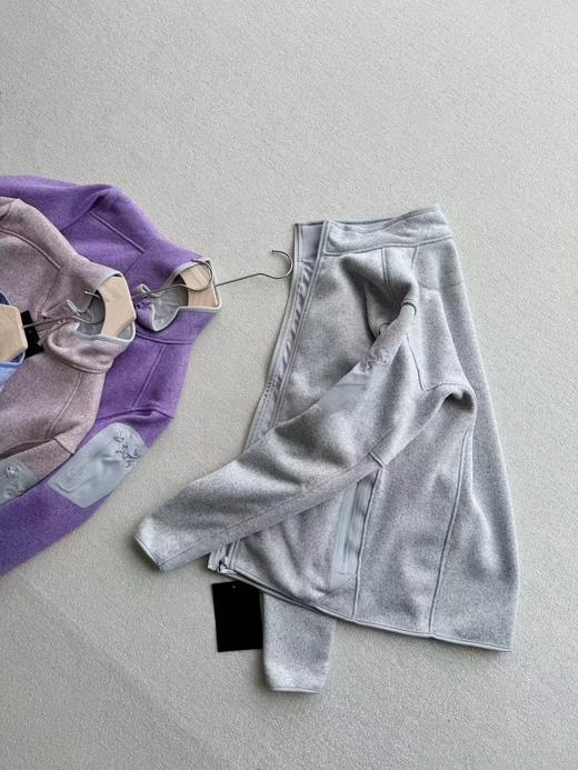 D110429秋冬COVERT玛卡龙配色刺绣版本立领开衫轻量抓绒外套男女同款 商品图2