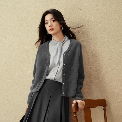 【商场同款】诗凡黎高知职场缎面飘带衬衫25秋新款显瘦3G9121401 商品图2