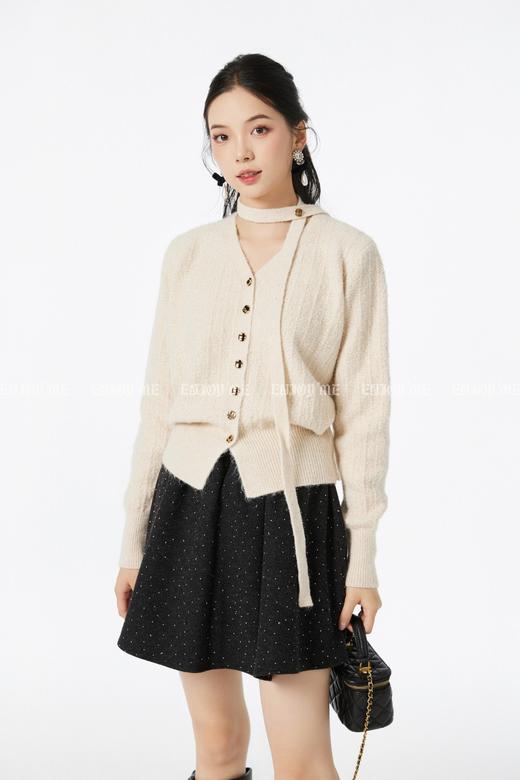 【门店同款】ENJOY冬季“相聚时刻”V领飘带金扣开衫 167643729 商品图7