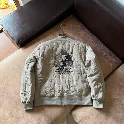D110418男士迷彩绗缝飞行员外套棉服刺绣佛头海鸥 商品图11