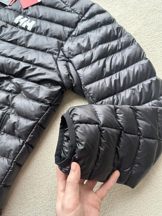 D110422男子简约大方排骨架型连帽户外轻羽绒夹克外套 商品图8