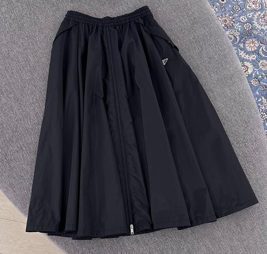 女款三角标半身裙he020 商品图0